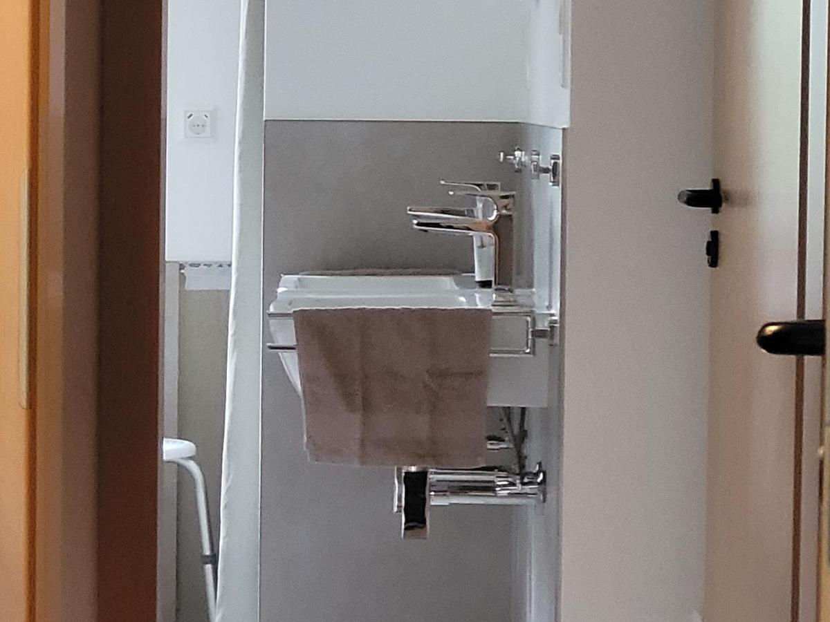 I24Rooms - Gaestezimmer Mit Eigenem Garten Legau 외부 사진