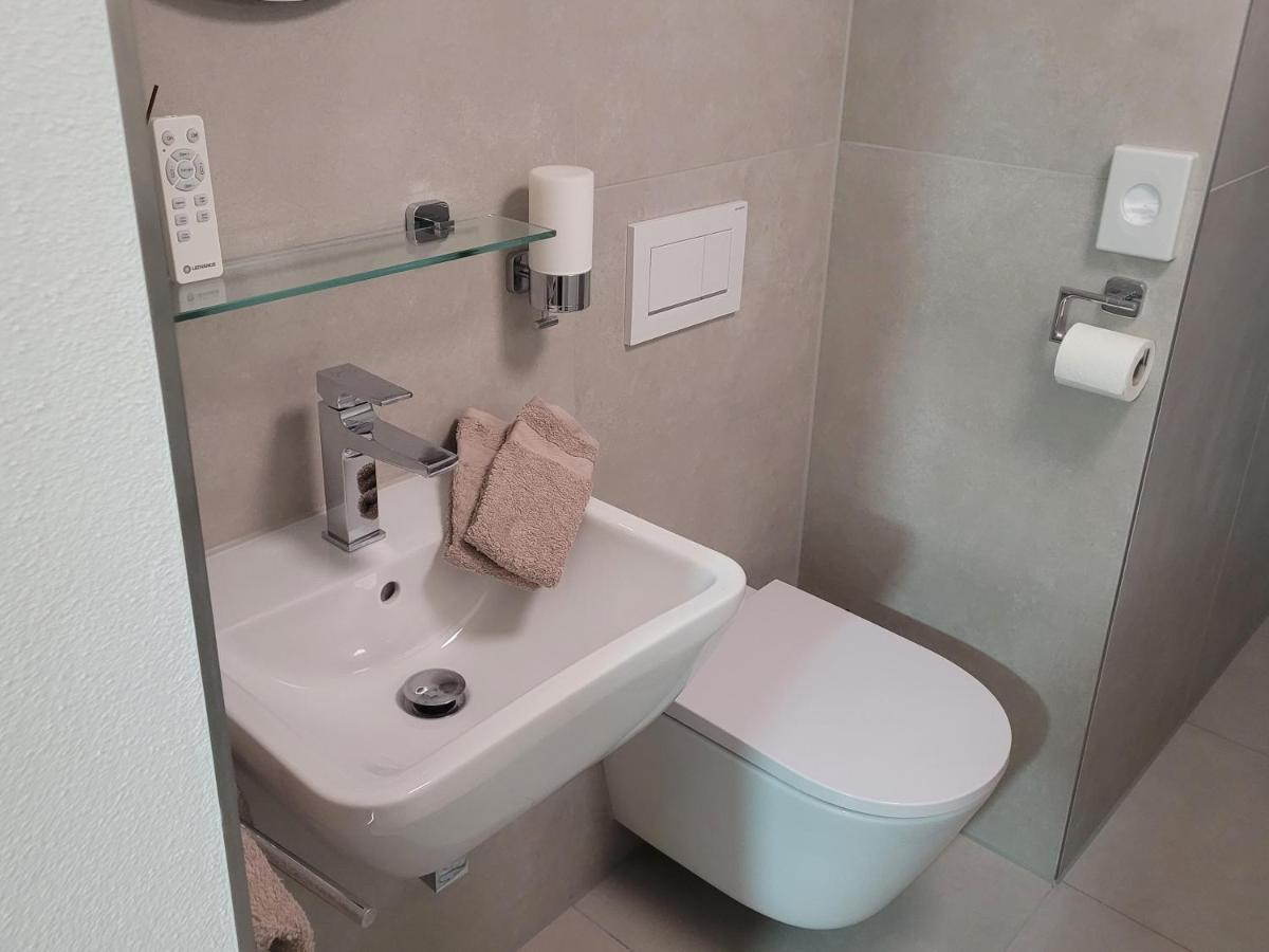 I24Rooms - Gaestezimmer Mit Eigenem Garten Legau 외부 사진